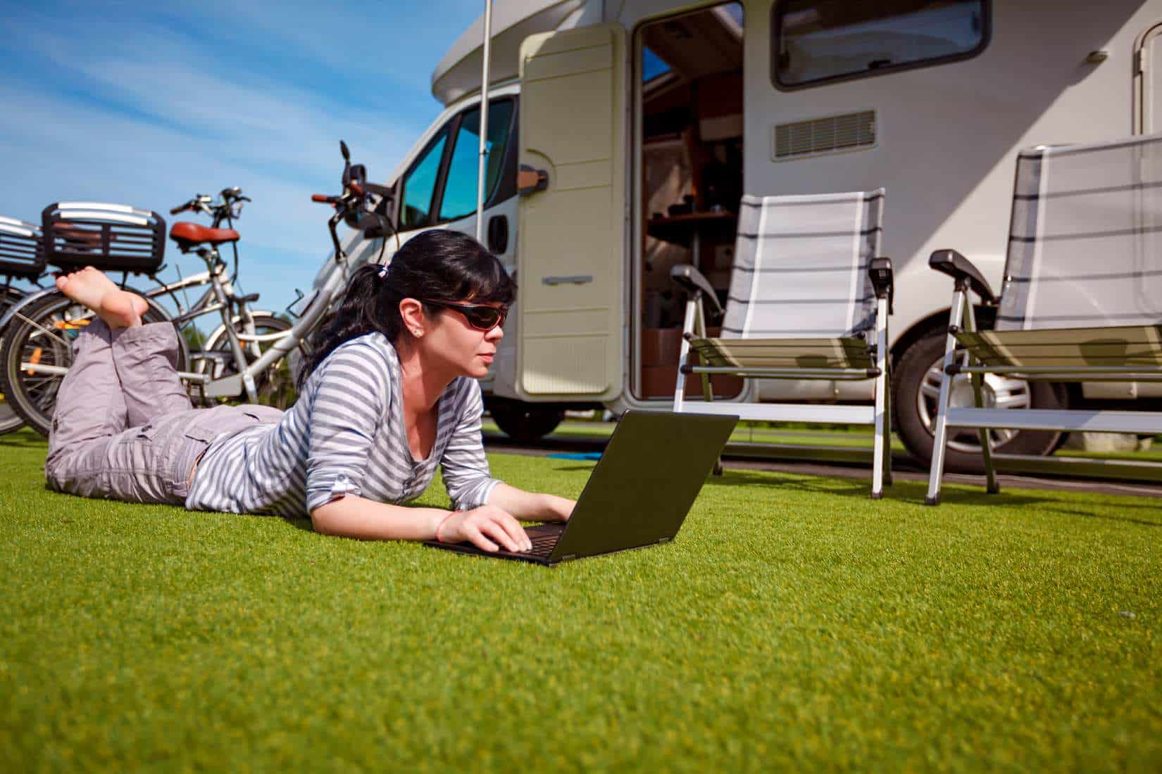 The Benefits of Staying in a Caravan with WiFi – Work, Relax, and Explore
