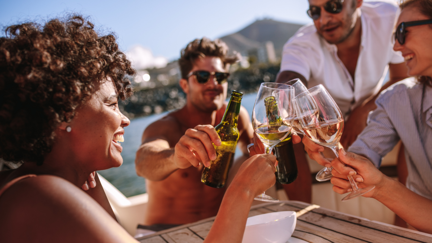 Unique Features That Set Tiki Boats Apart from Other Party Boats