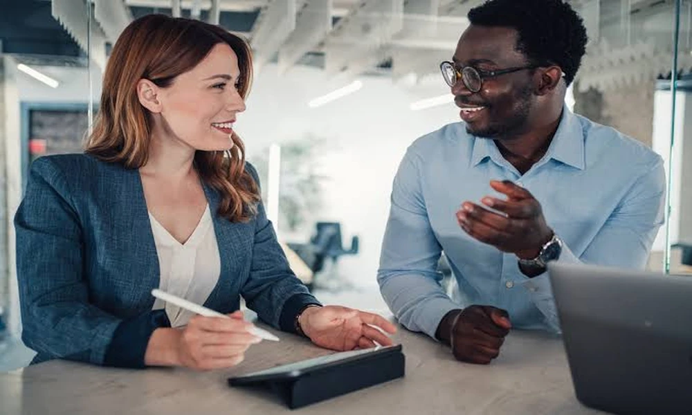 How to Choose the Right Coach for Your Group Journey